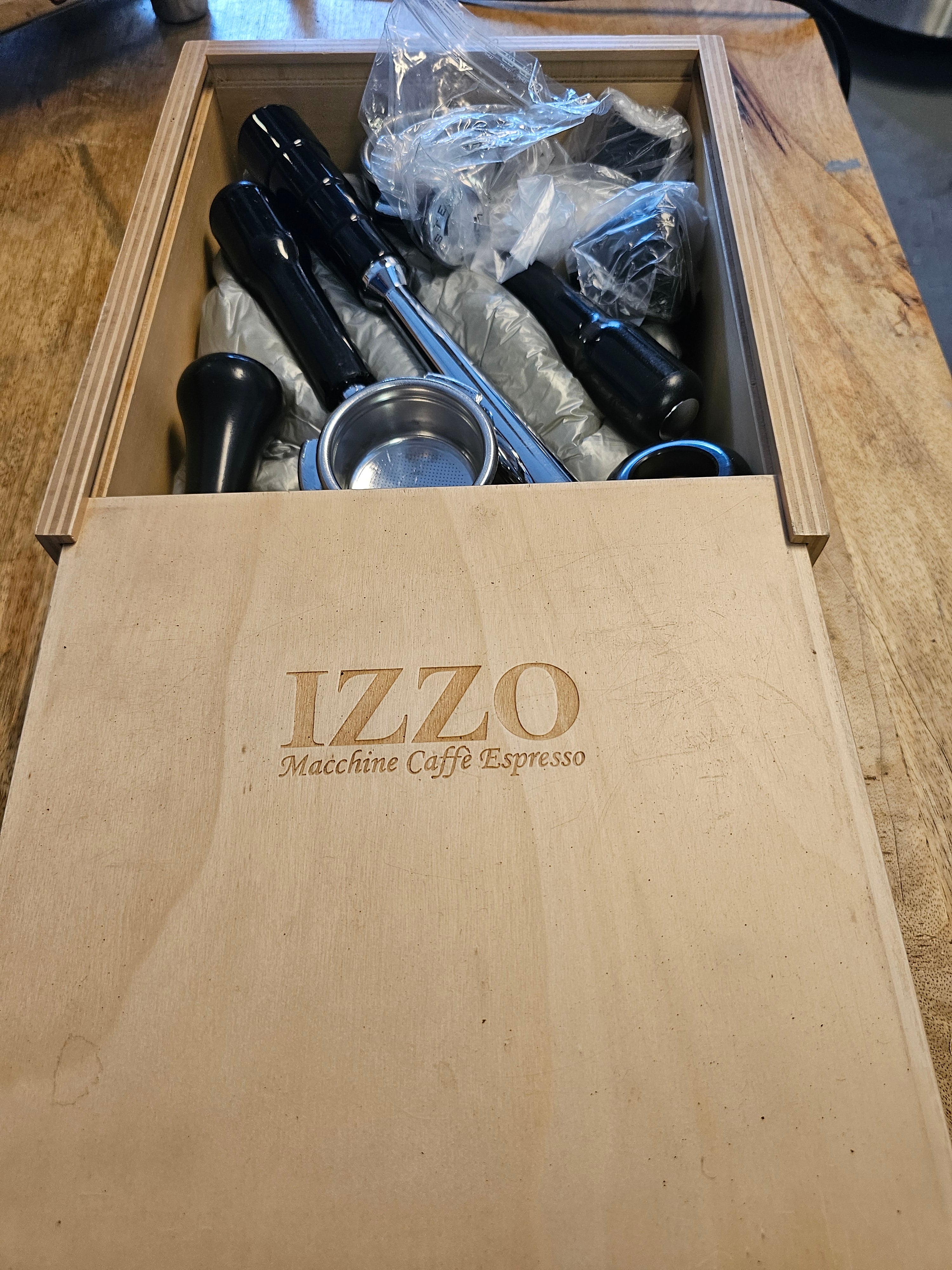 IZZO Alex Leva (occassion)